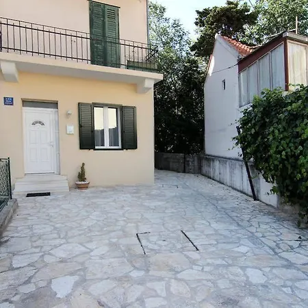 Apartment Villa Meri Very Central And Beautiful Apartment Split