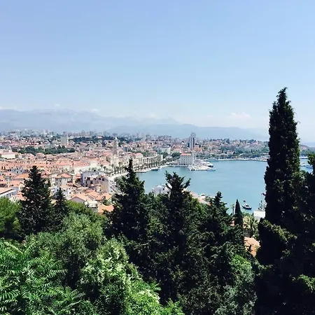 Villa Meri Very Central And Beautiful Apartment *