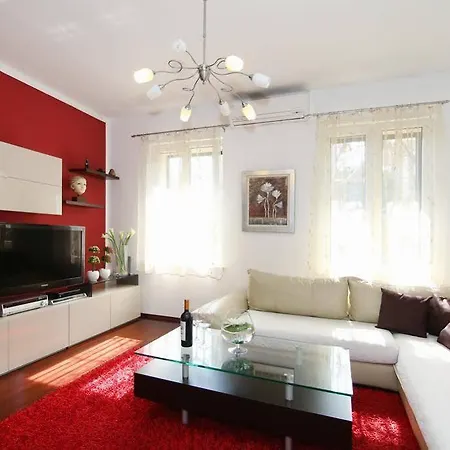 Villa Meri Very Central And Beautiful Apartment Split