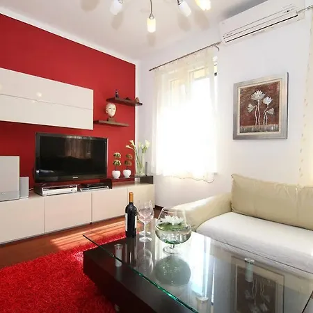 Villa Meri Very Central And Beautiful Apartment Split